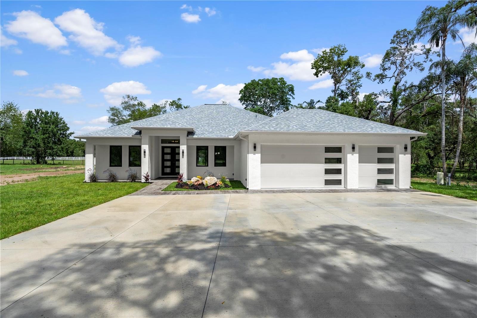 10928 Osceola Dr, FL