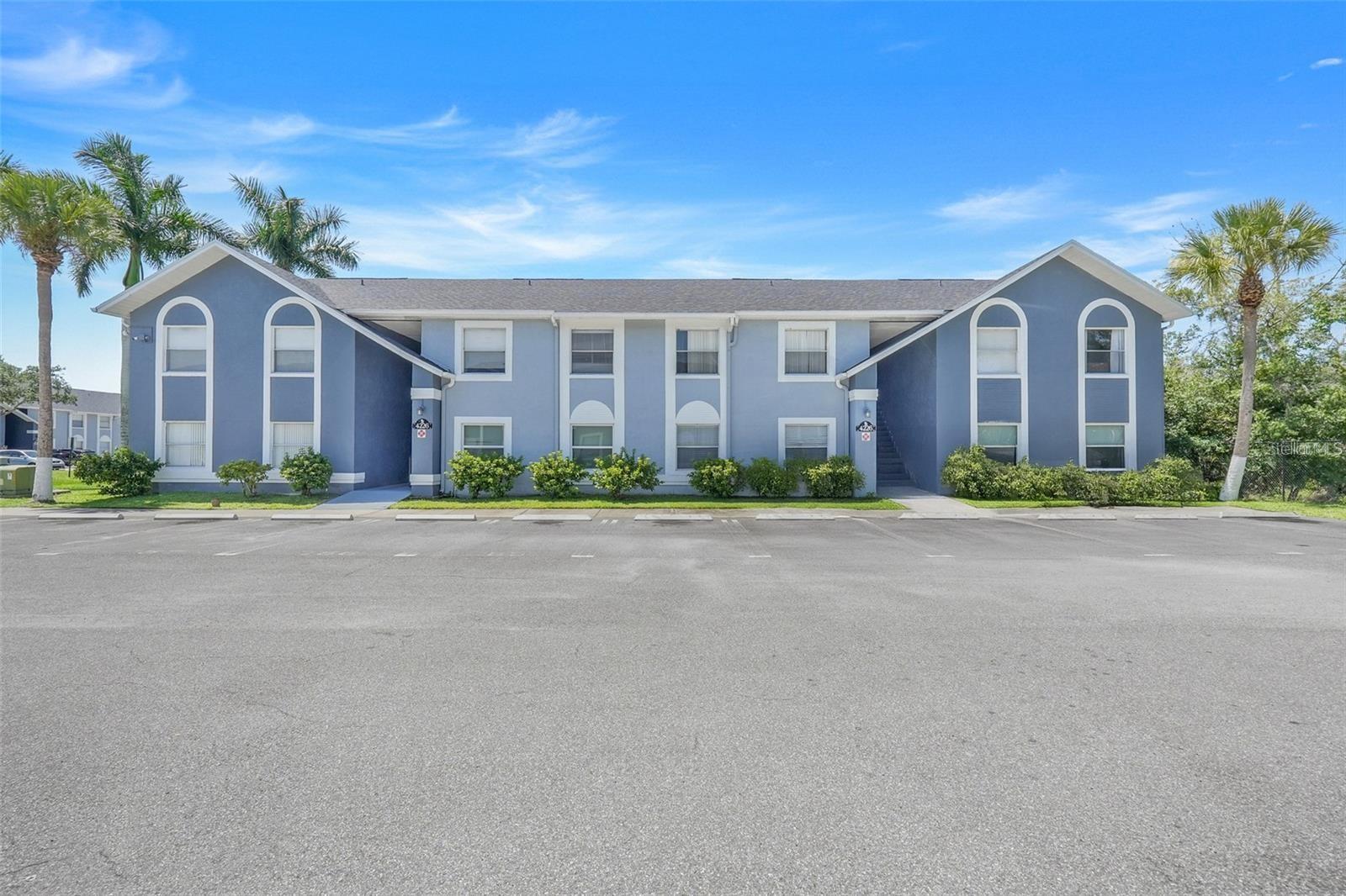 4252 Pershing Pointe Pl #5, FL