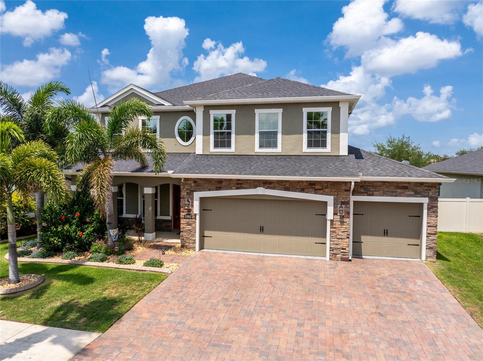11862 Lake Lucaya Drive, FL