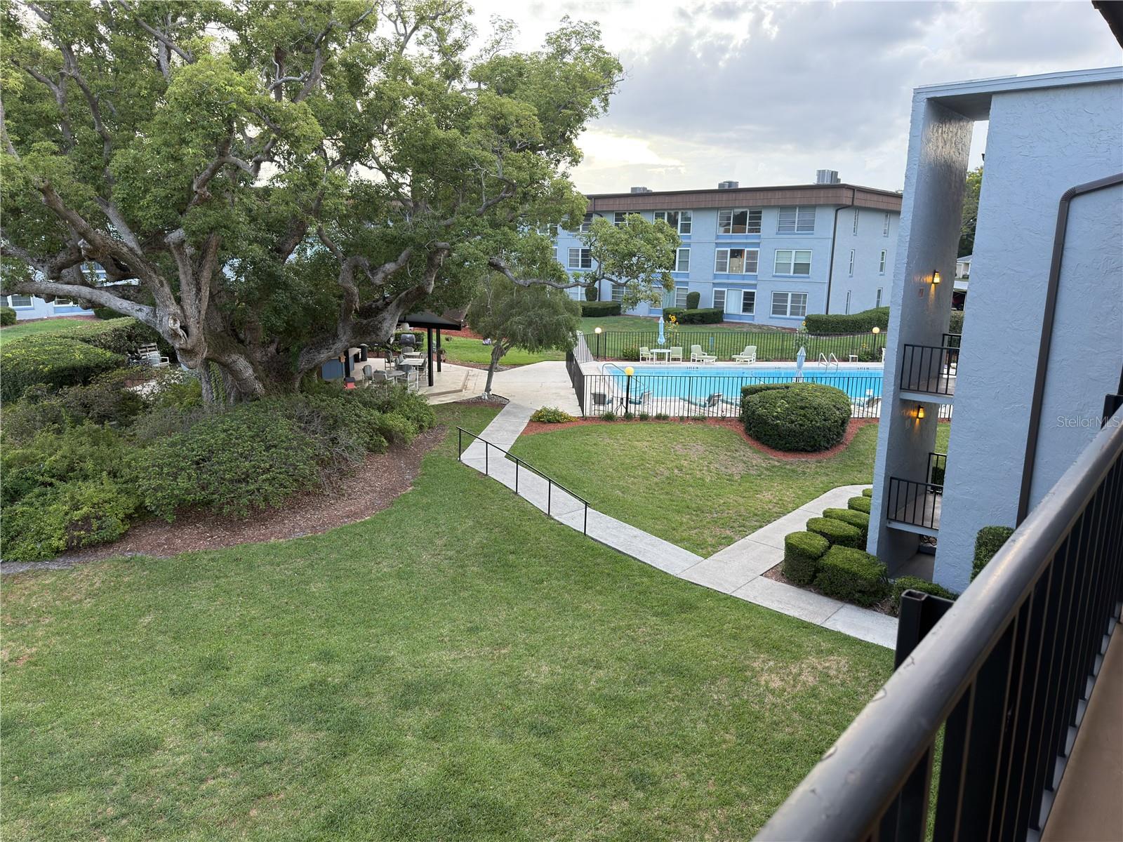 333 Lake Howard Drive, FL