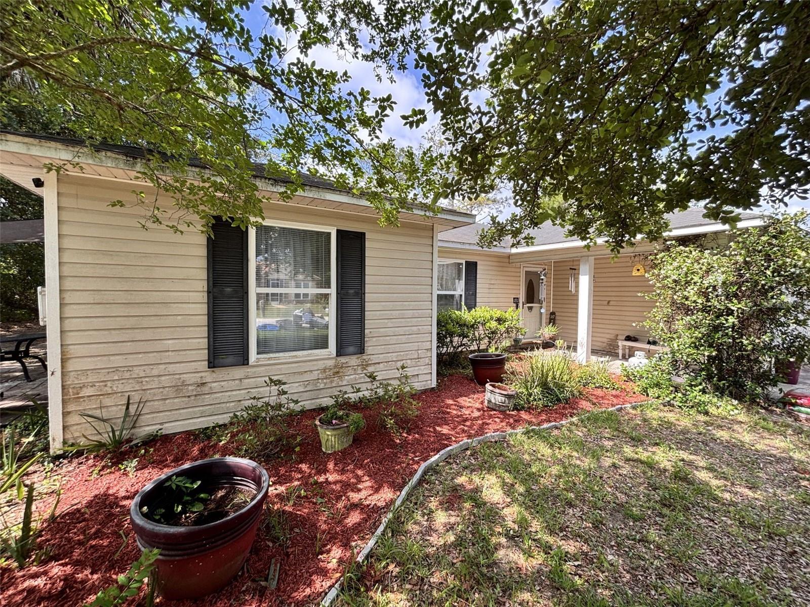 92 Wheatfield Dr, FL