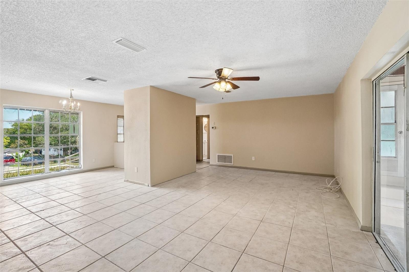 1090 Edgehill Ave, FL