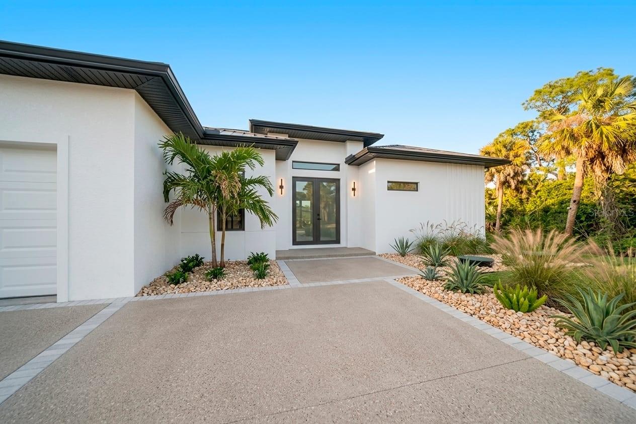 1420 Freedom Ln, FL