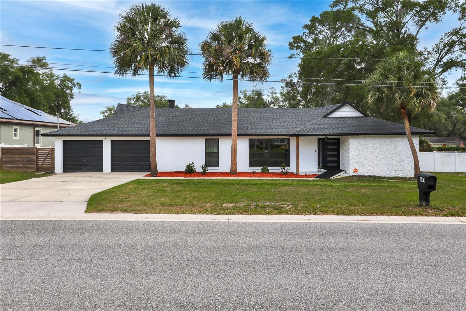 647 Hillcrest Street, FL