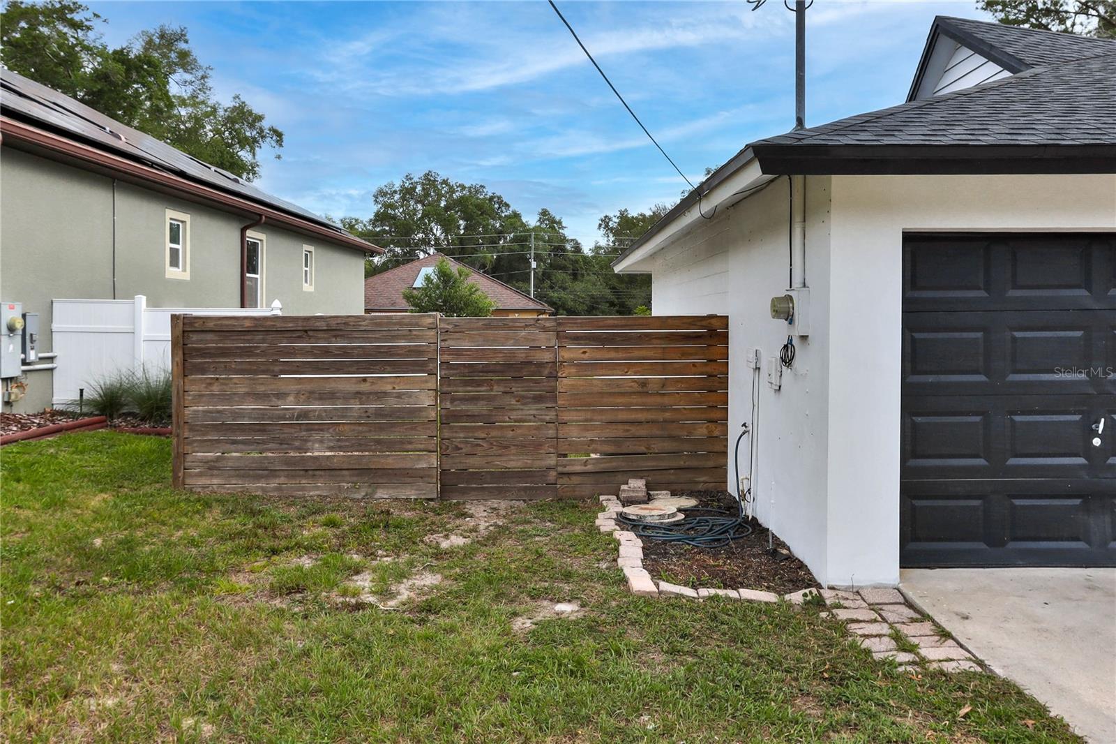 647 Hillcrest Street, FL