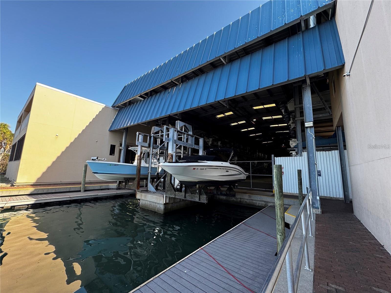 408 Gulf Of Mexico Drive, FL