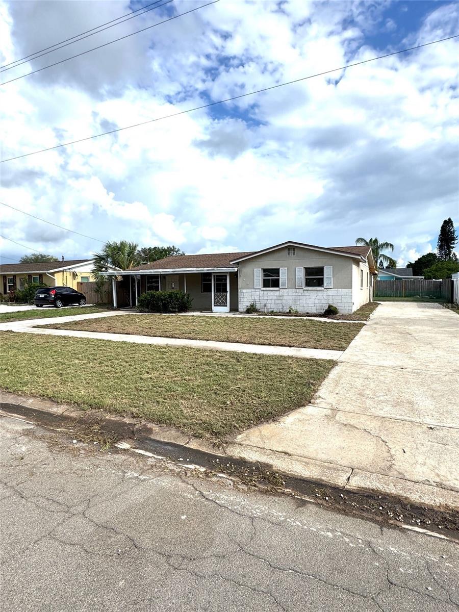 548 Frandor Place, FL