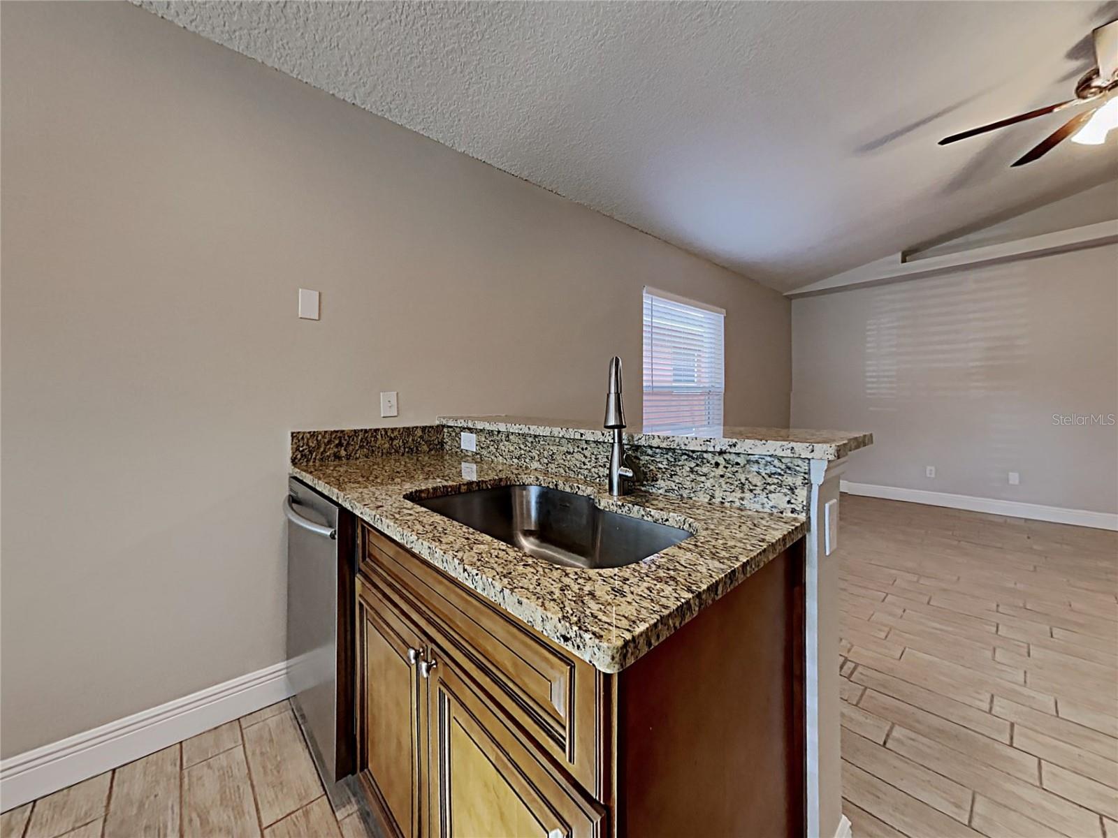 1604 Chatham Circle, FL