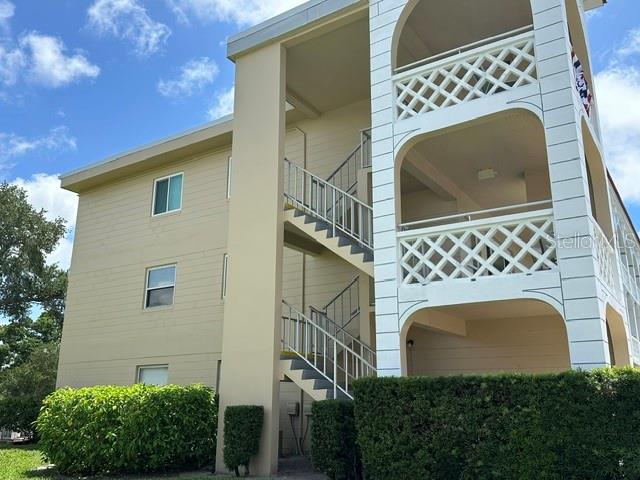 2405 Franciscan Drive, FL