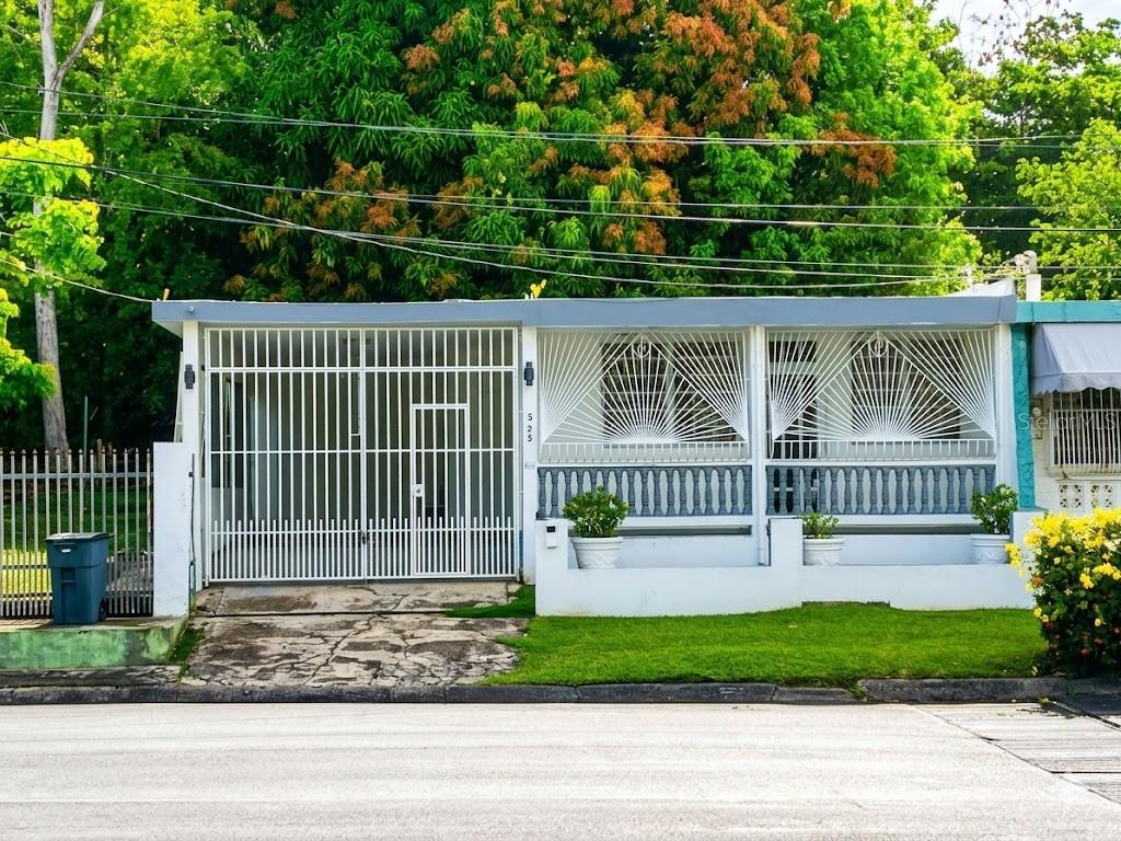 A S 25 Veve Calzada, PR