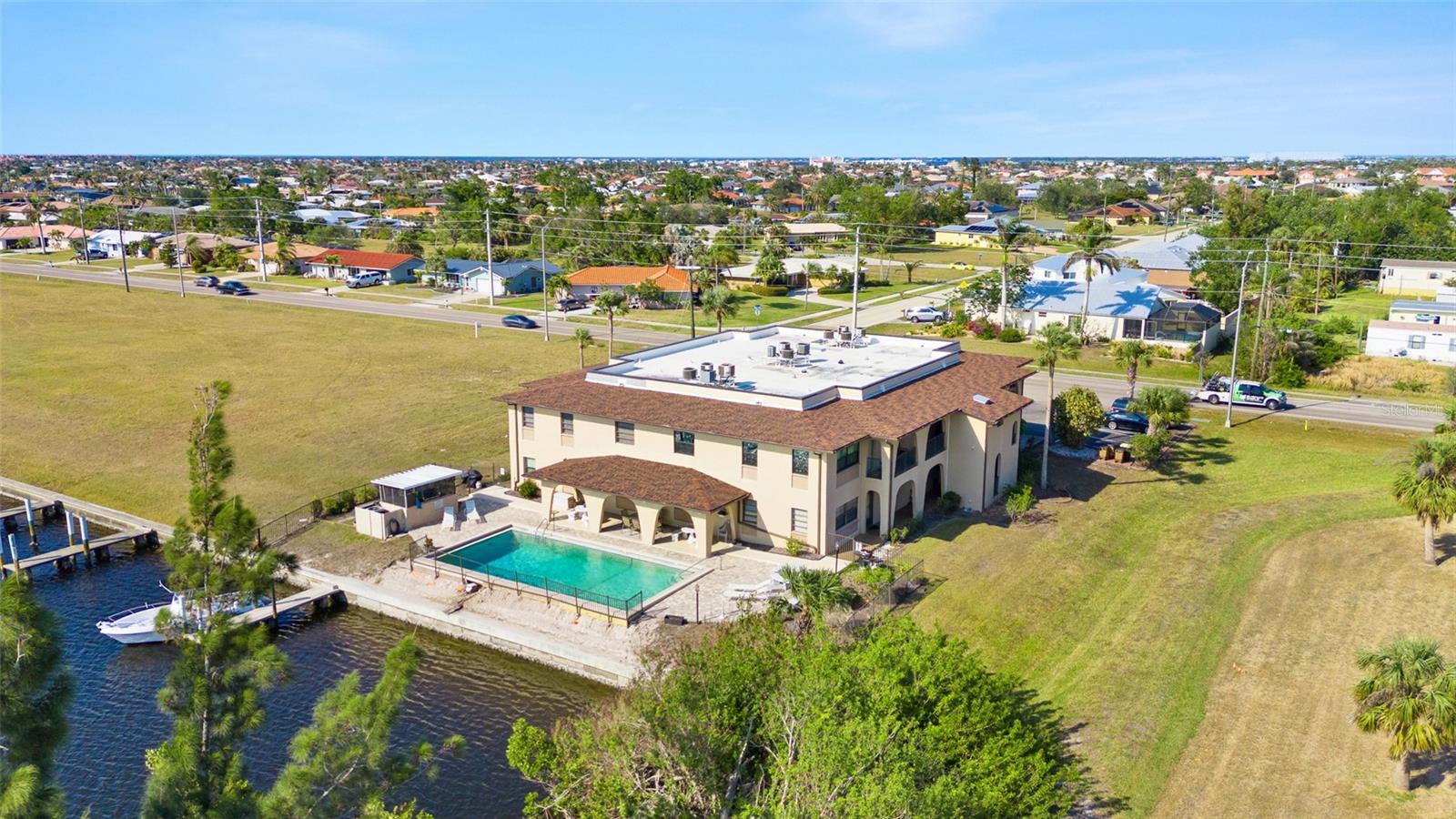 1217 Aqui Esta Drive, FL