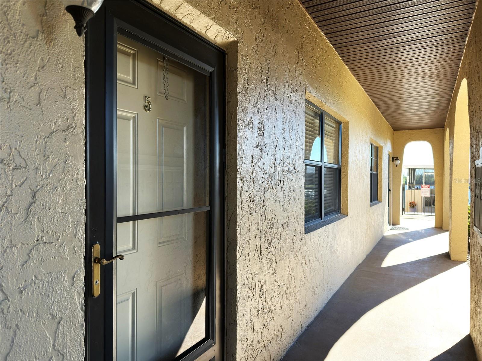 1217 Aqui Esta Drive, FL