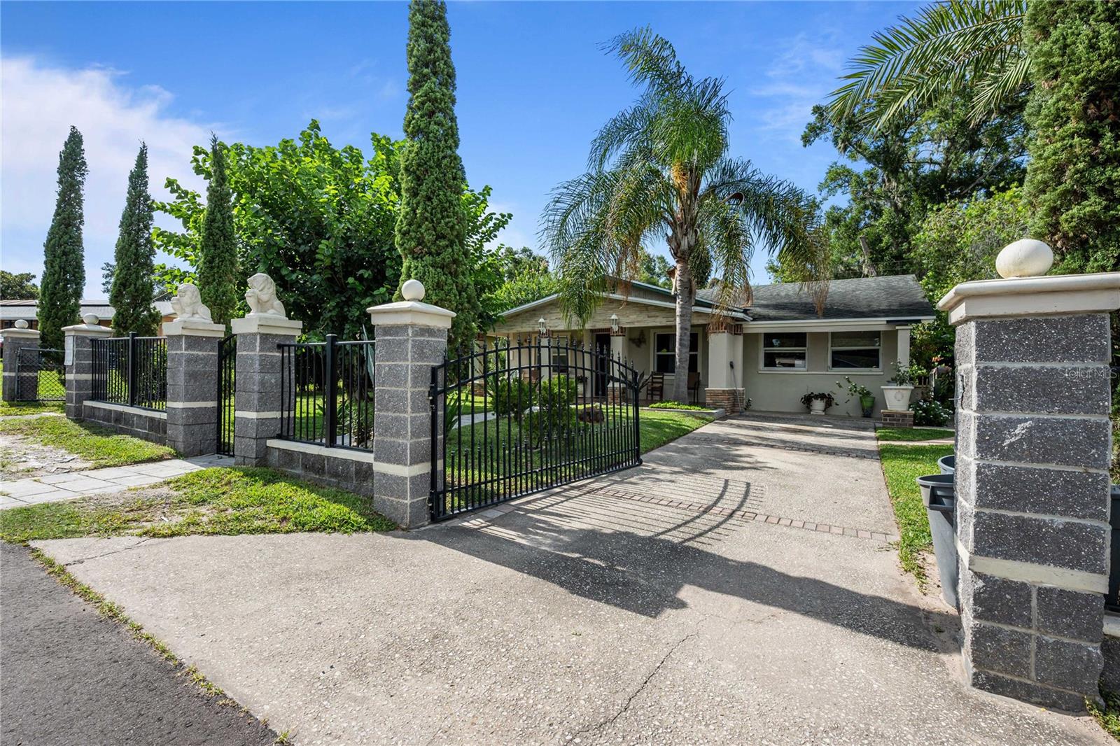 37253 Safari Drive, FL