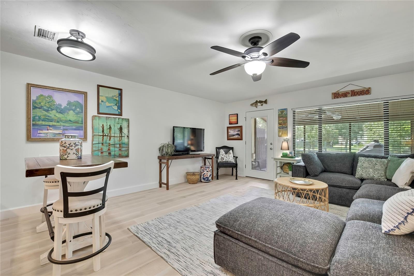 1637 Paradise Circle, FL