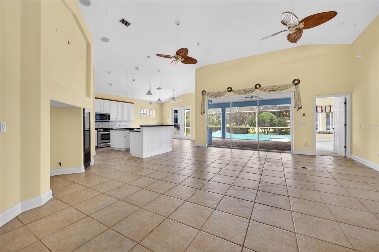 4 Chinier Street, FL