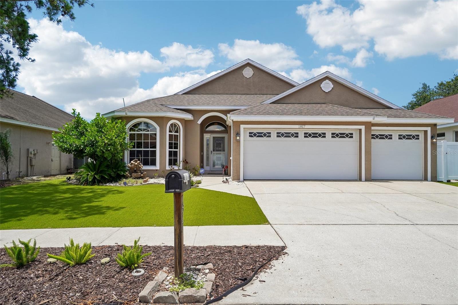 1817 Wood Bend Street, FL