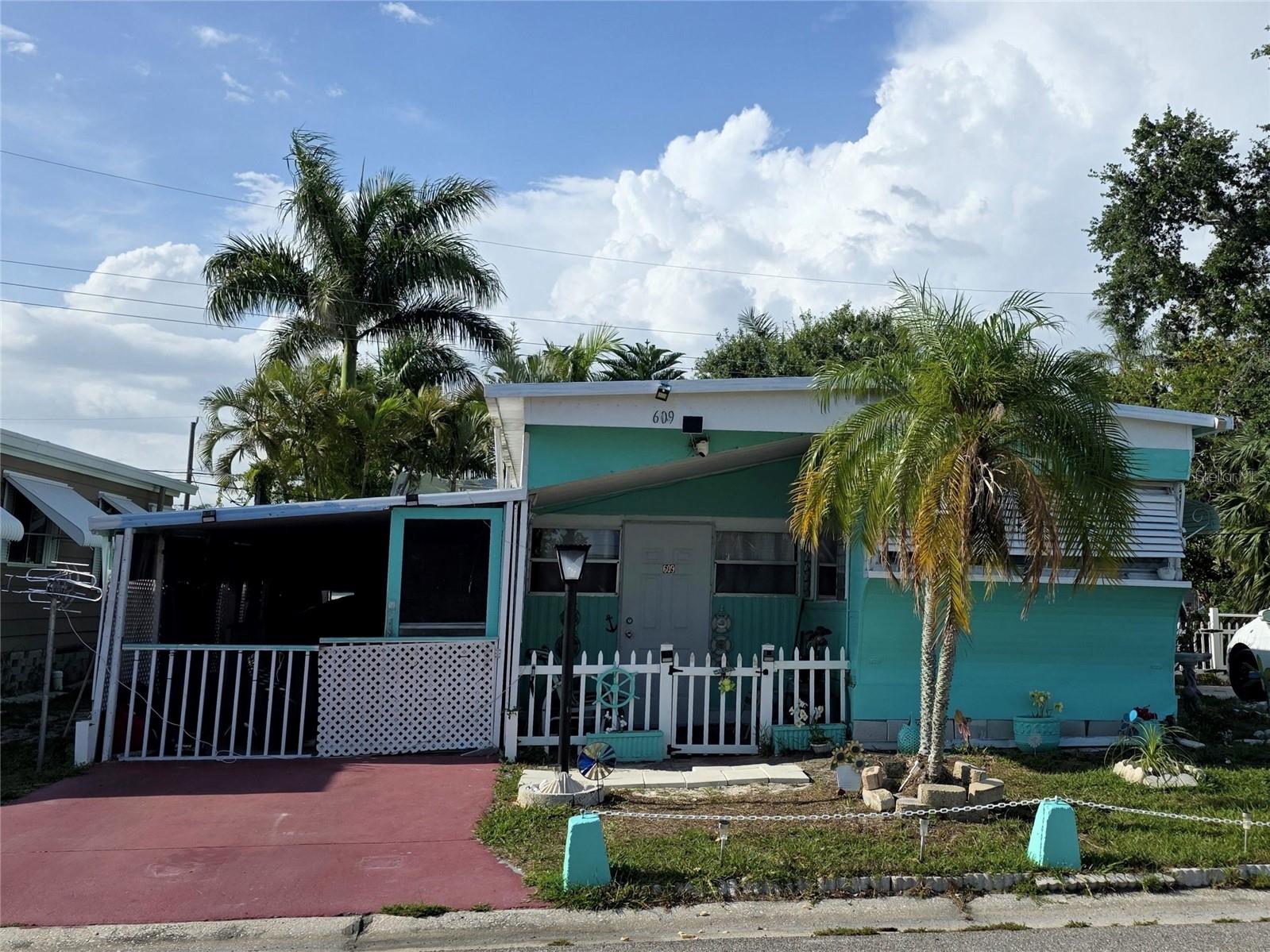 609 50th Ave W, FL