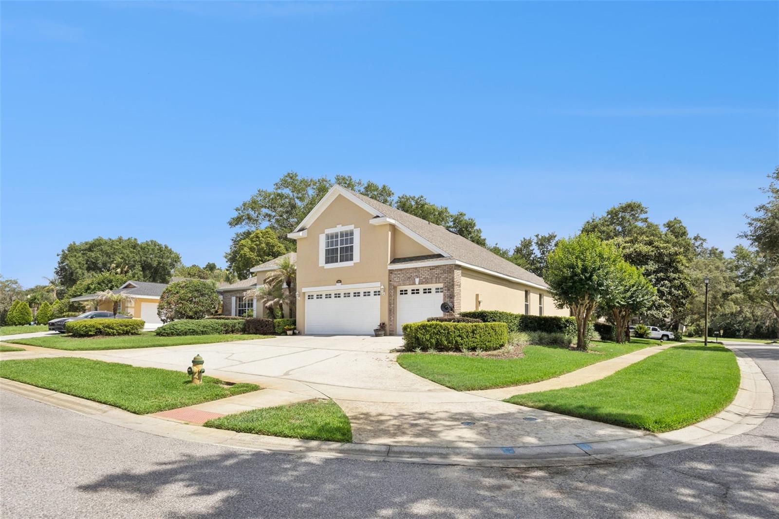 2500 Emerald Tree Lane, FL