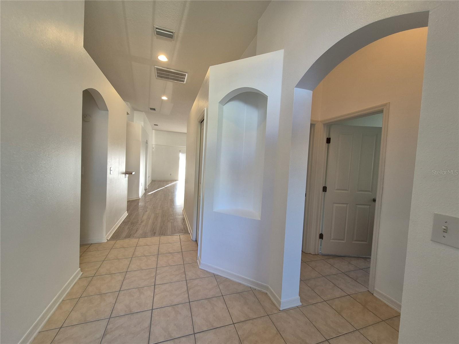 6833 Runner Oak Drive, FL