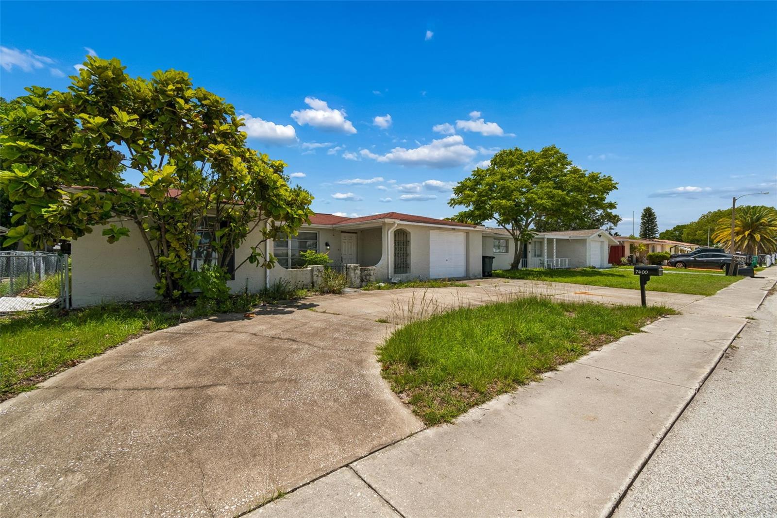 7400 Westcott Dr, FL