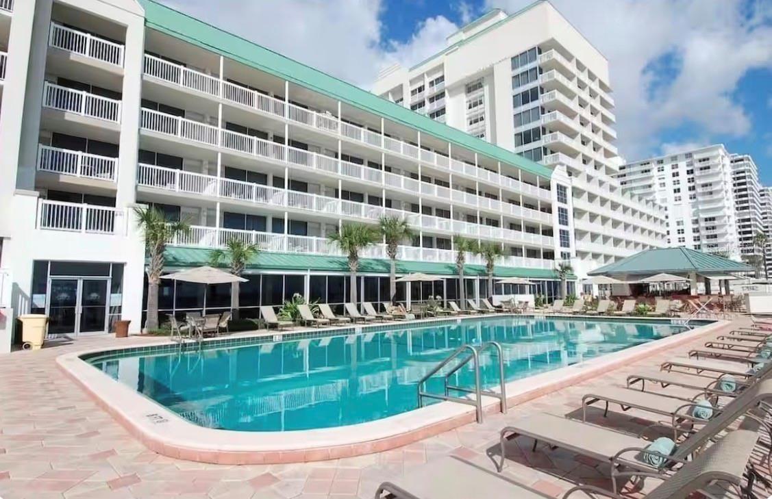 2700 N Atlantic Ave #415, FL