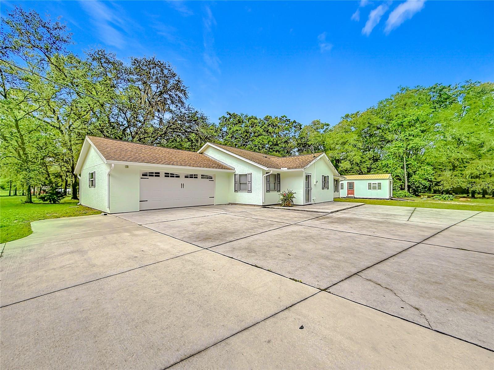 1666 N Croft Ave, FL