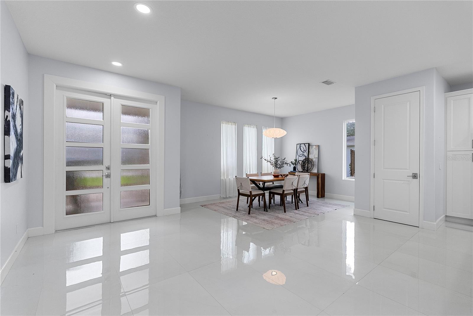 1404 Border Drive, FL