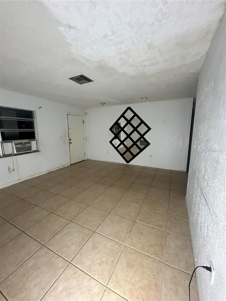 1277 Piper Road, FL