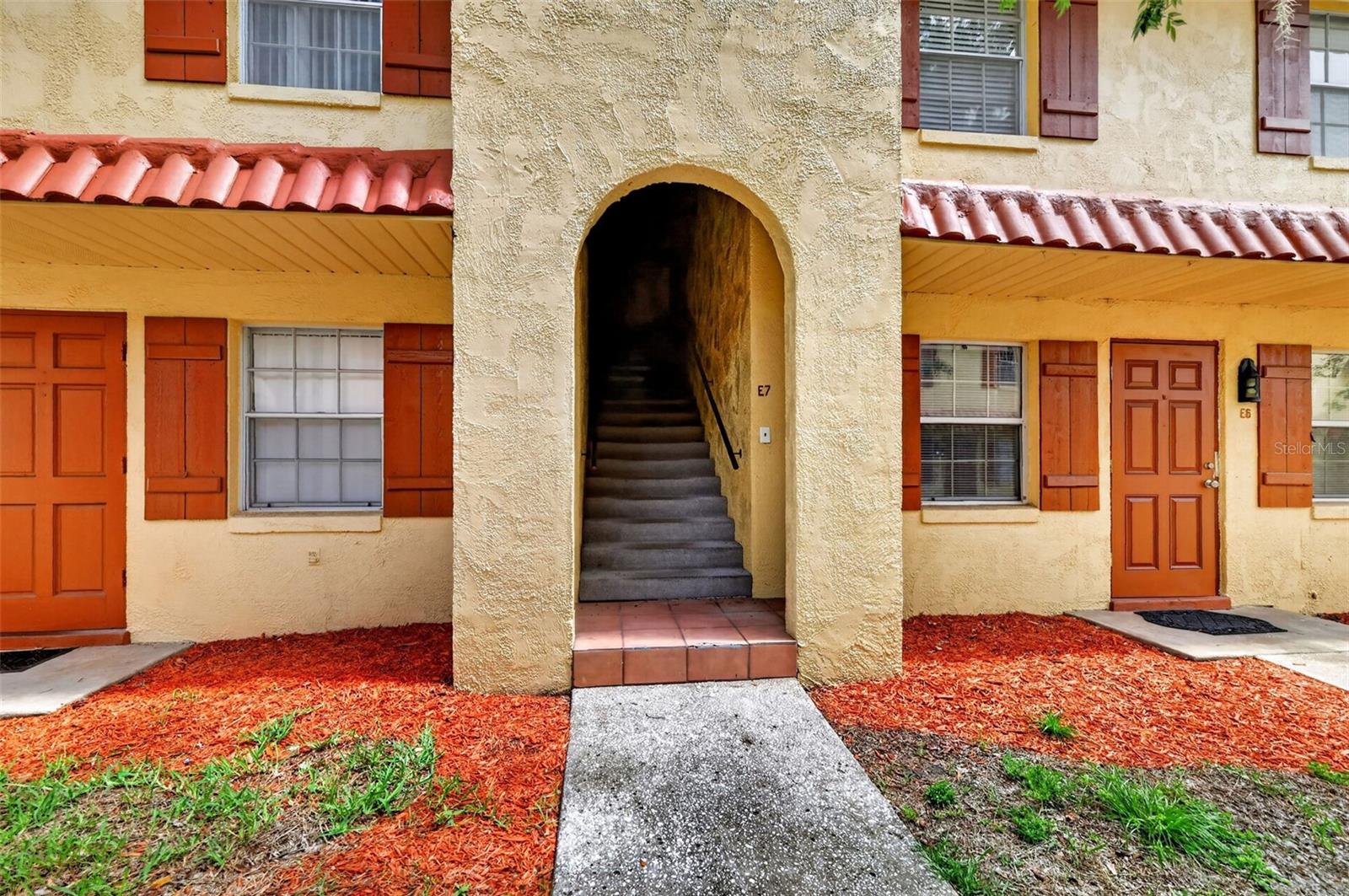 1112 Main Street, FL