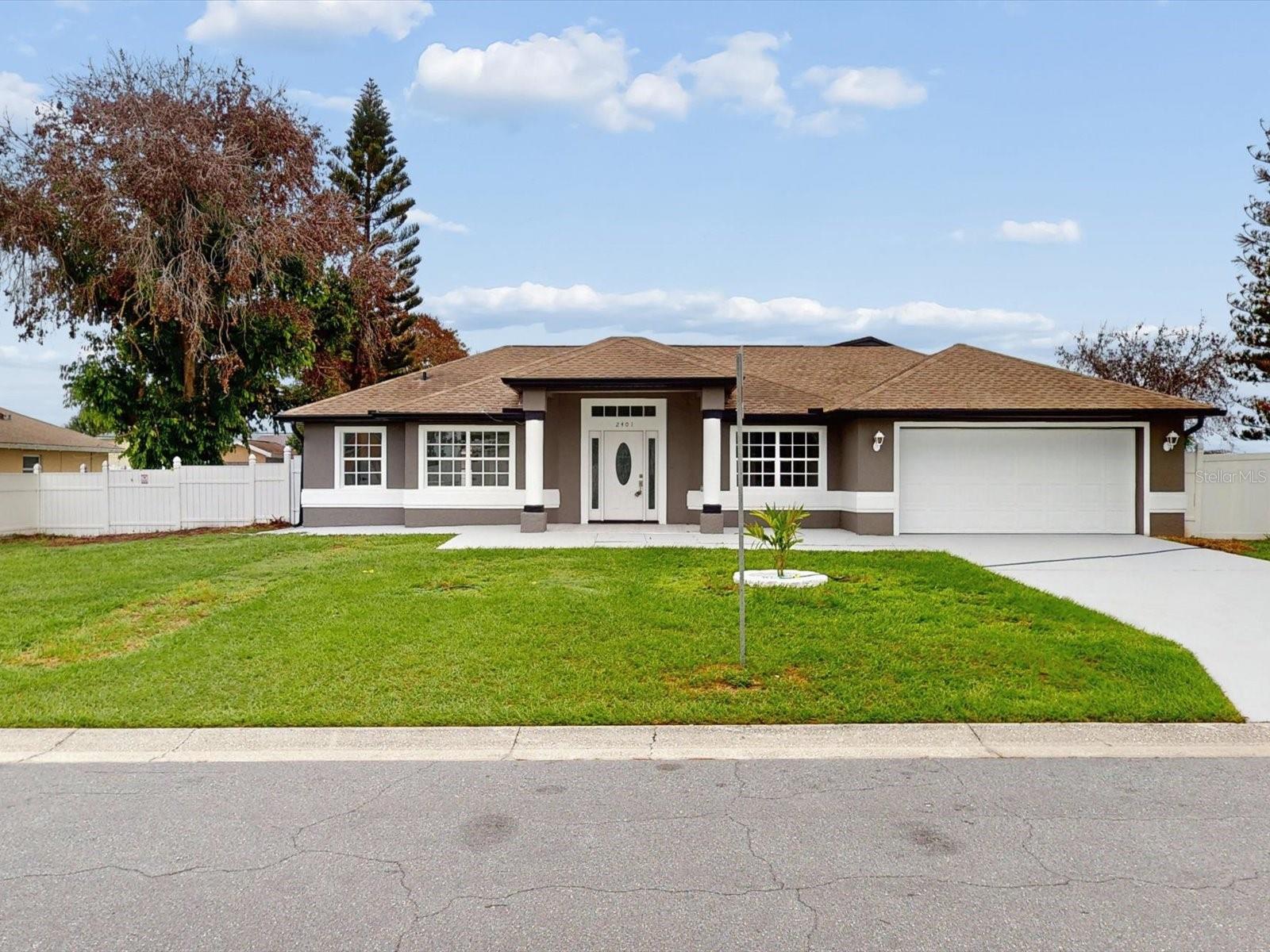 2401 Bel Air Circle, FL