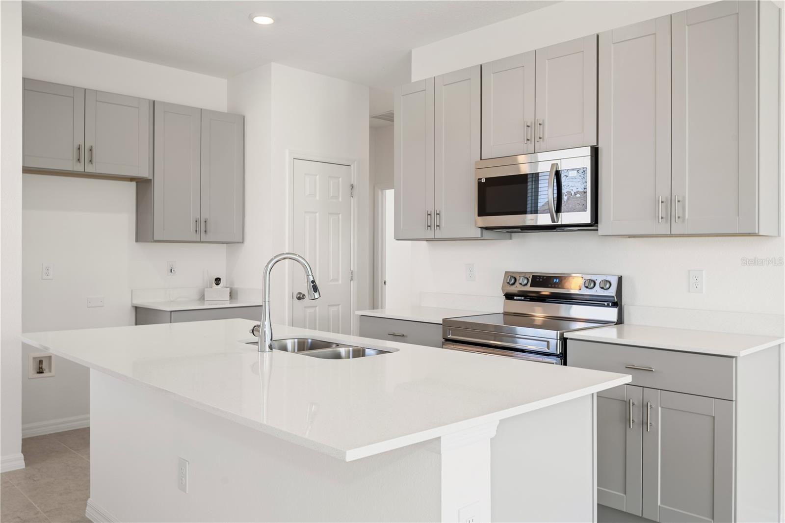 2031 Anthem Drive, FL