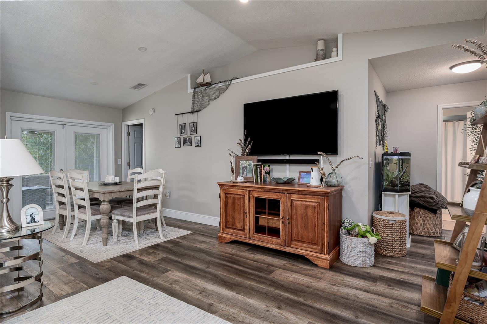 327 43rd Street Boulevard, FL