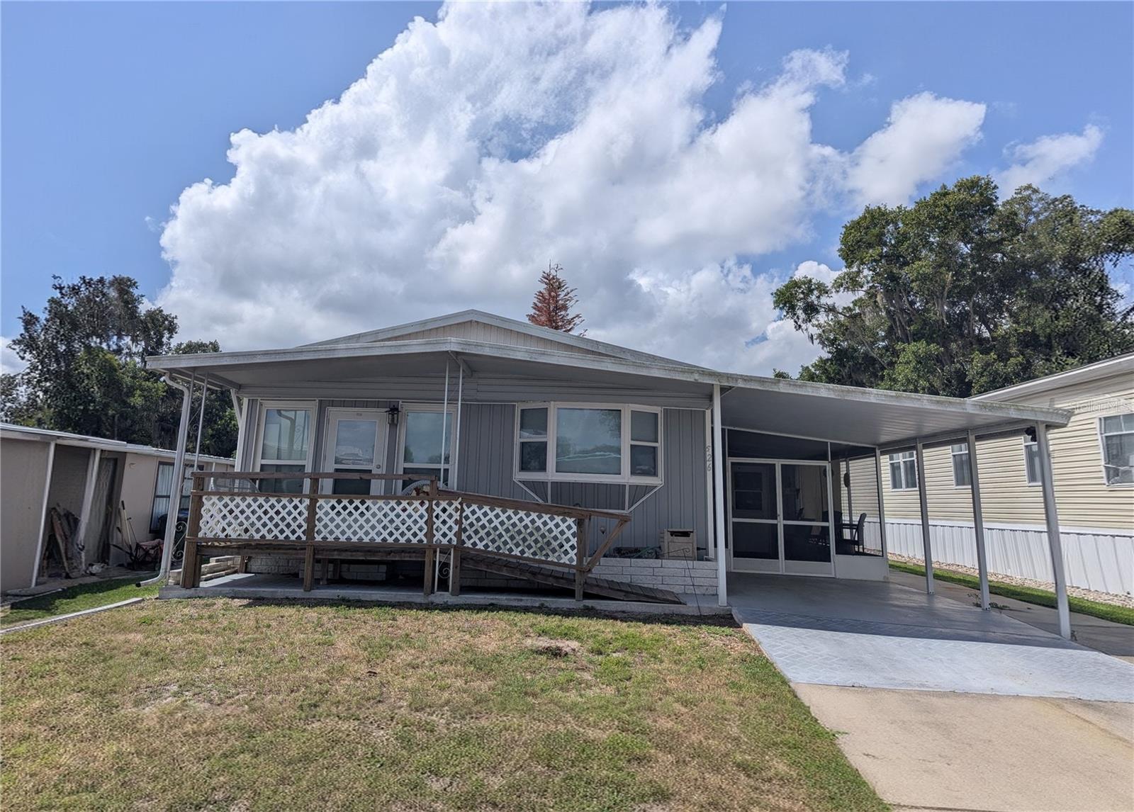 526 Cassandra Ln, FL
