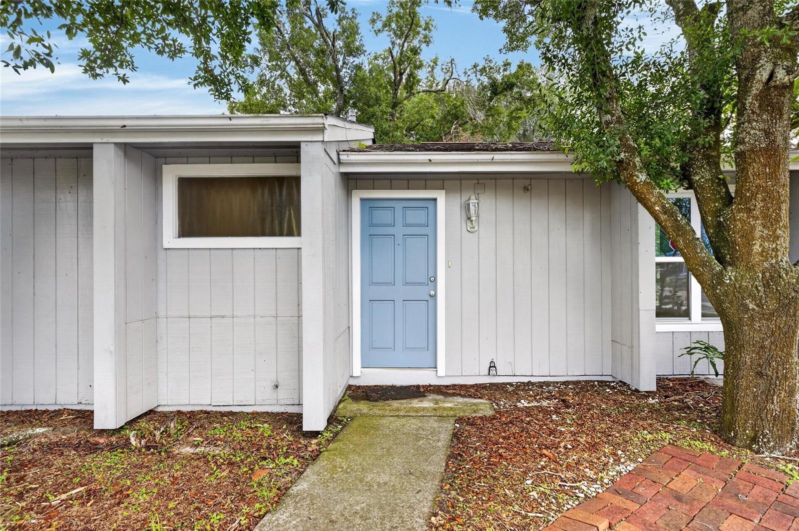 5001 Whiteway Drive, FL