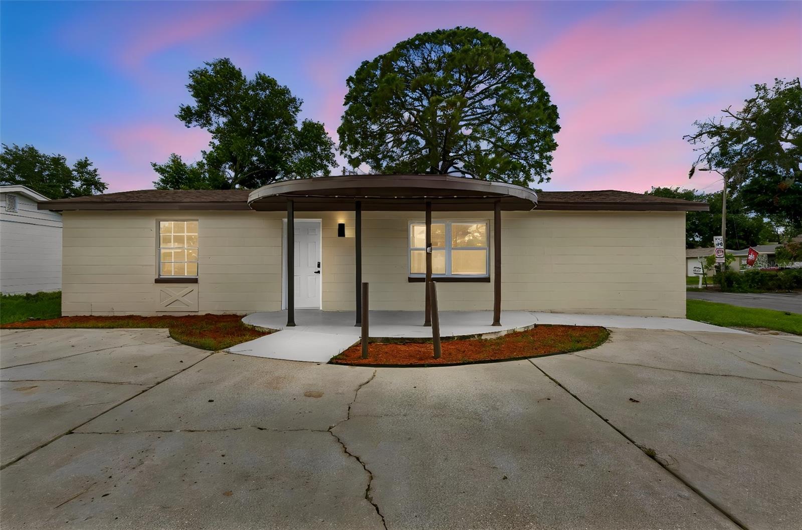 4834 Mile Stretch Dr, FL