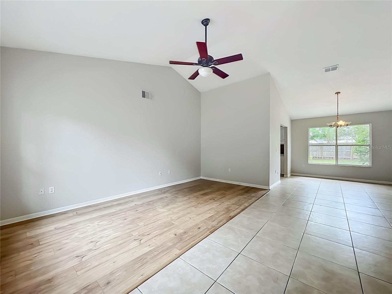 925 Old Mail Lane, FL