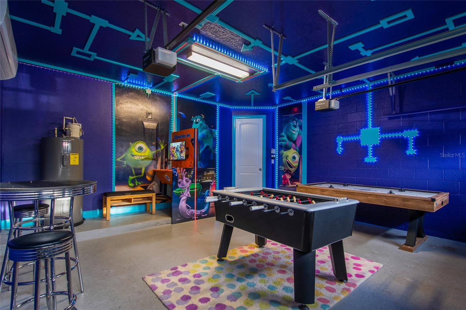 945 Desert Mountain Court, FL