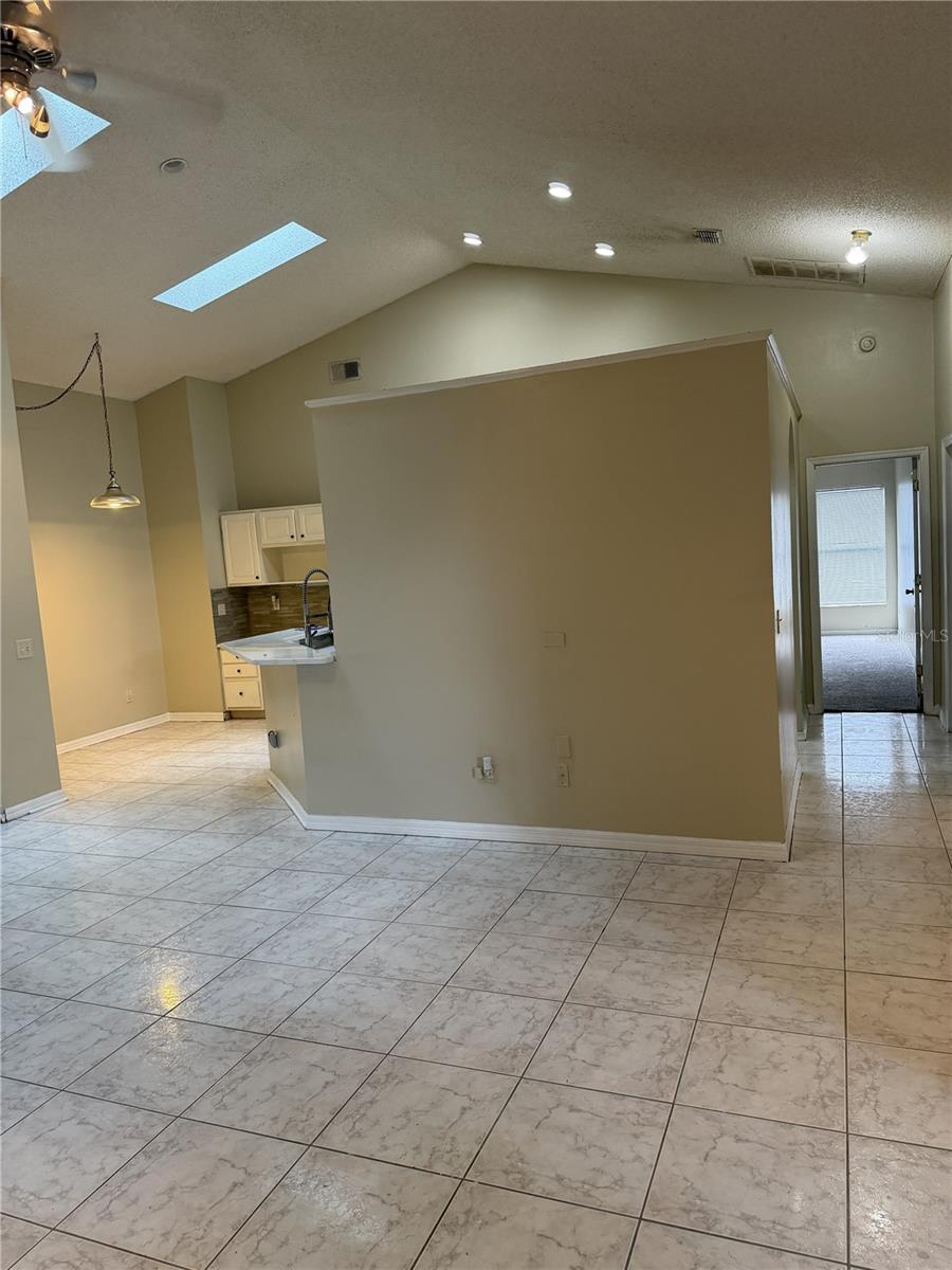 3733 Weetamoo Circle, FL