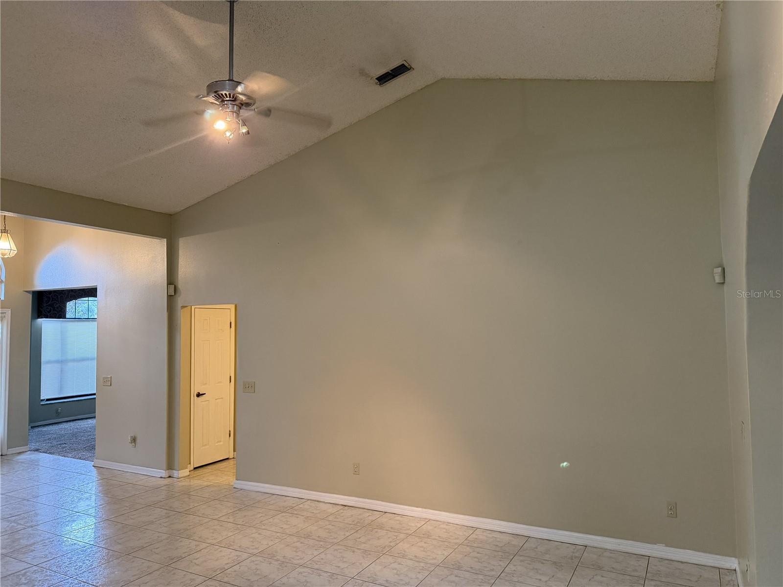 3733 Weetamoo Circle, FL