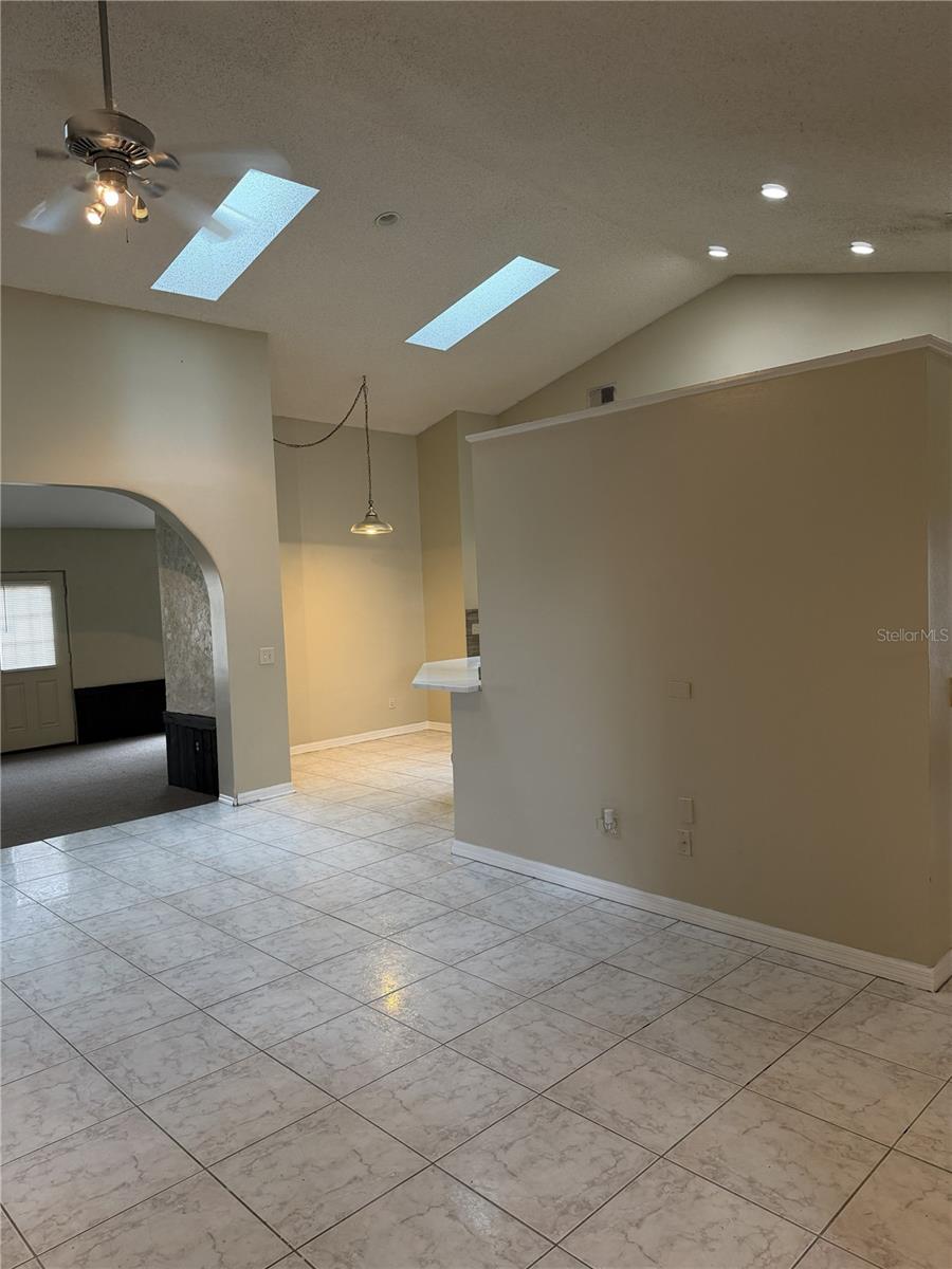 3733 Weetamoo Circle, FL