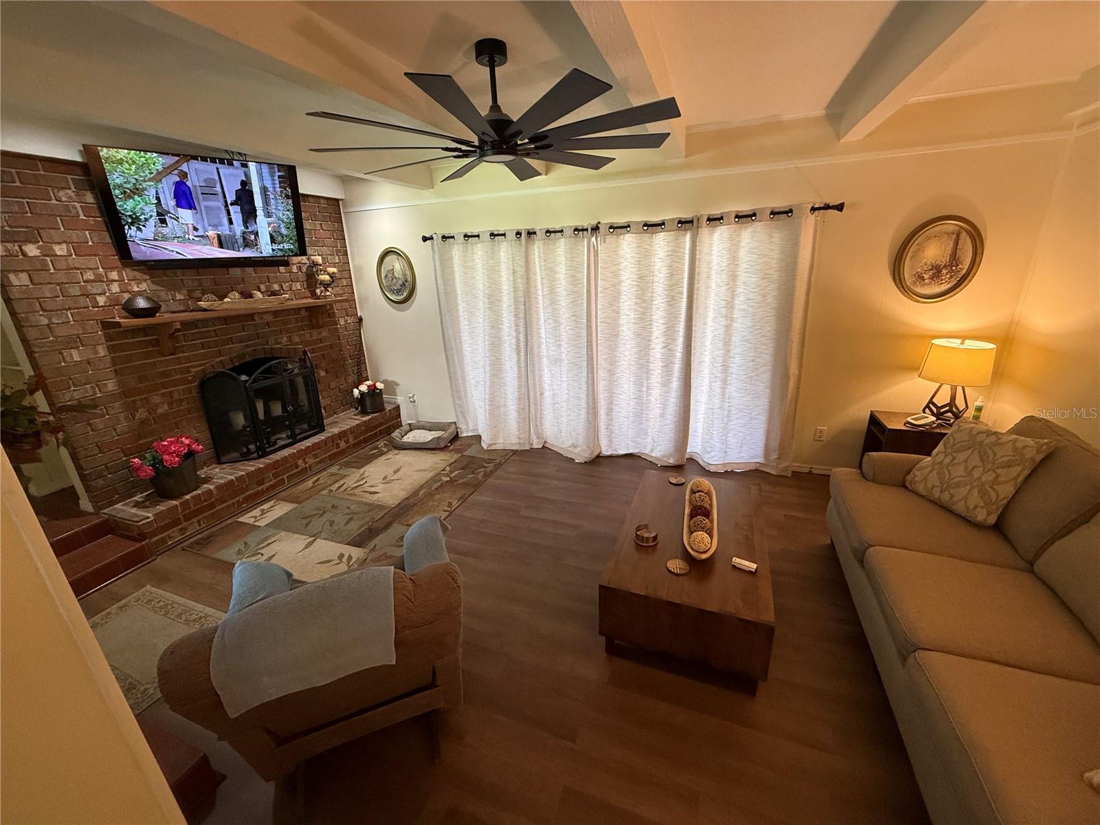 305 White Oak Drive, FL