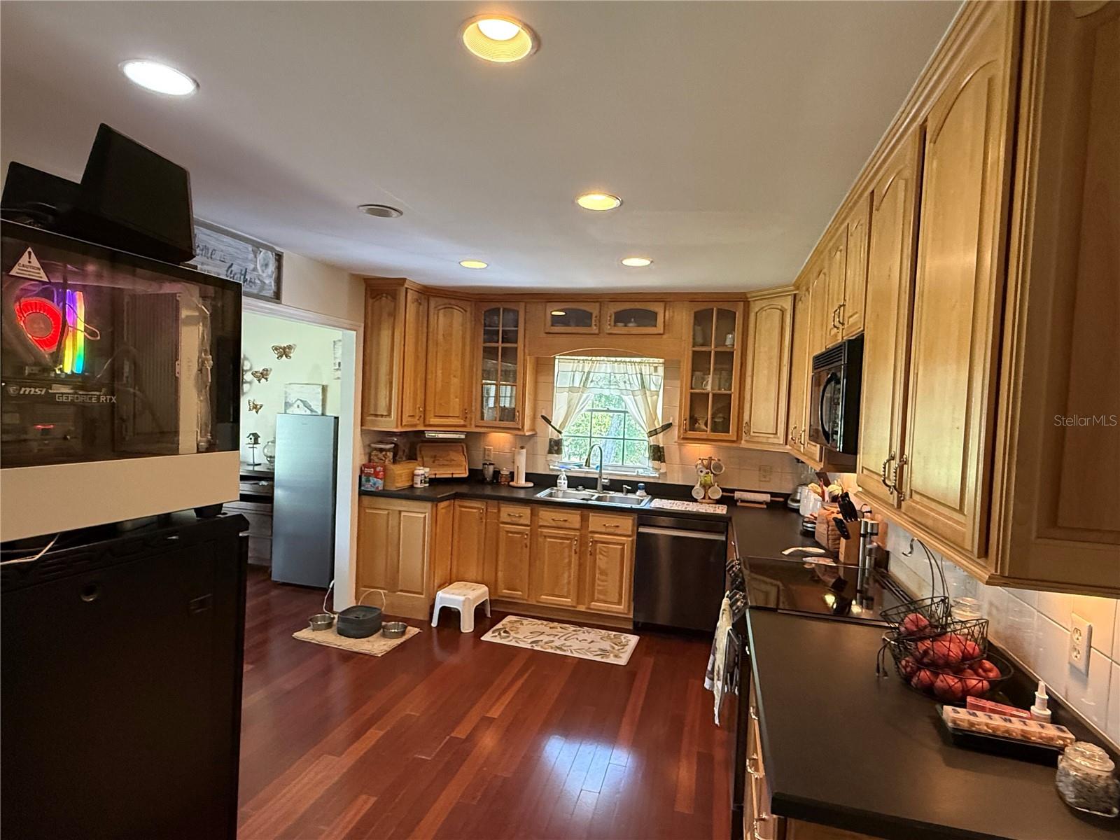305 White Oak Drive, FL