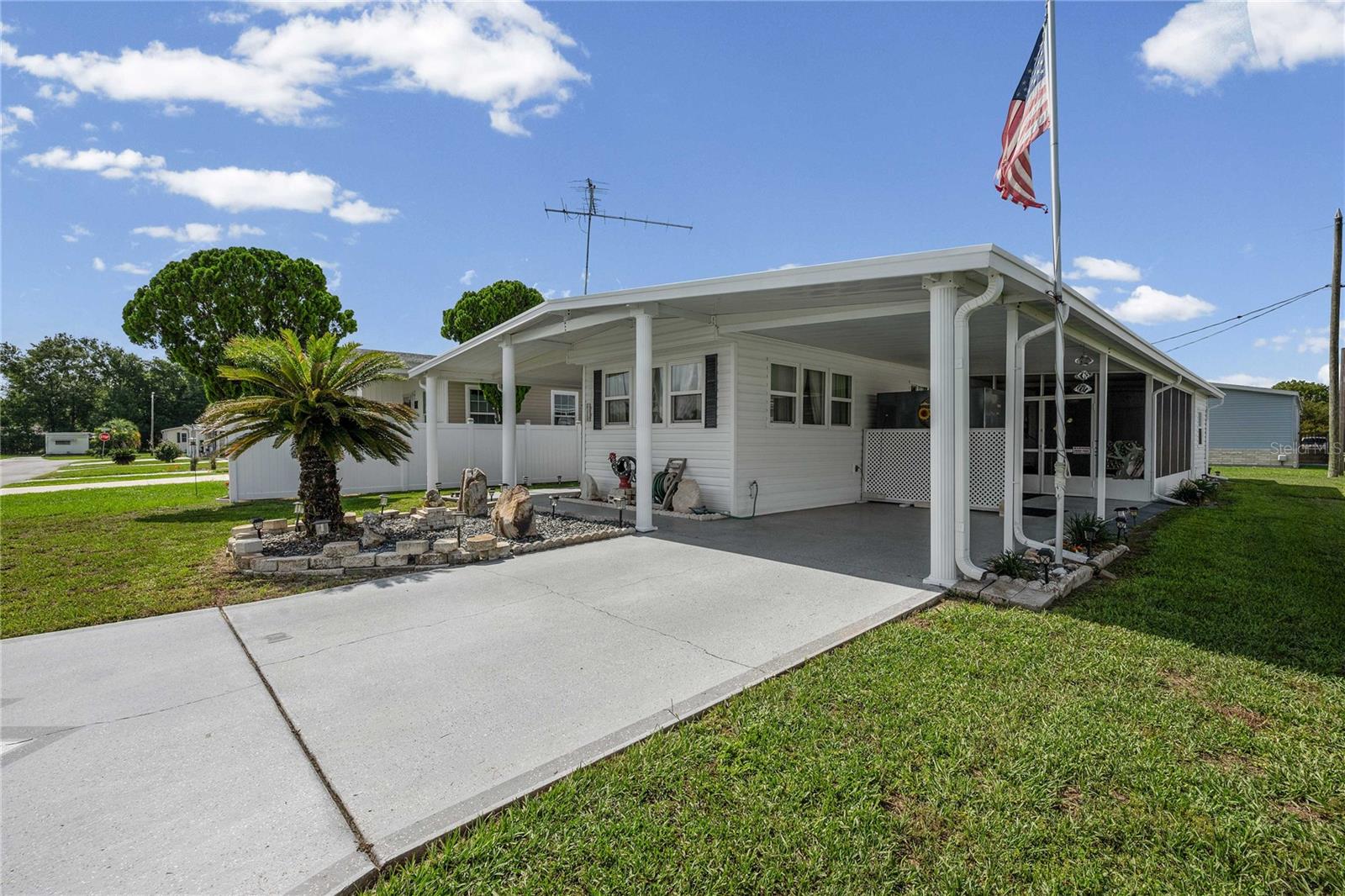 37250 Beverly Avenue, FL