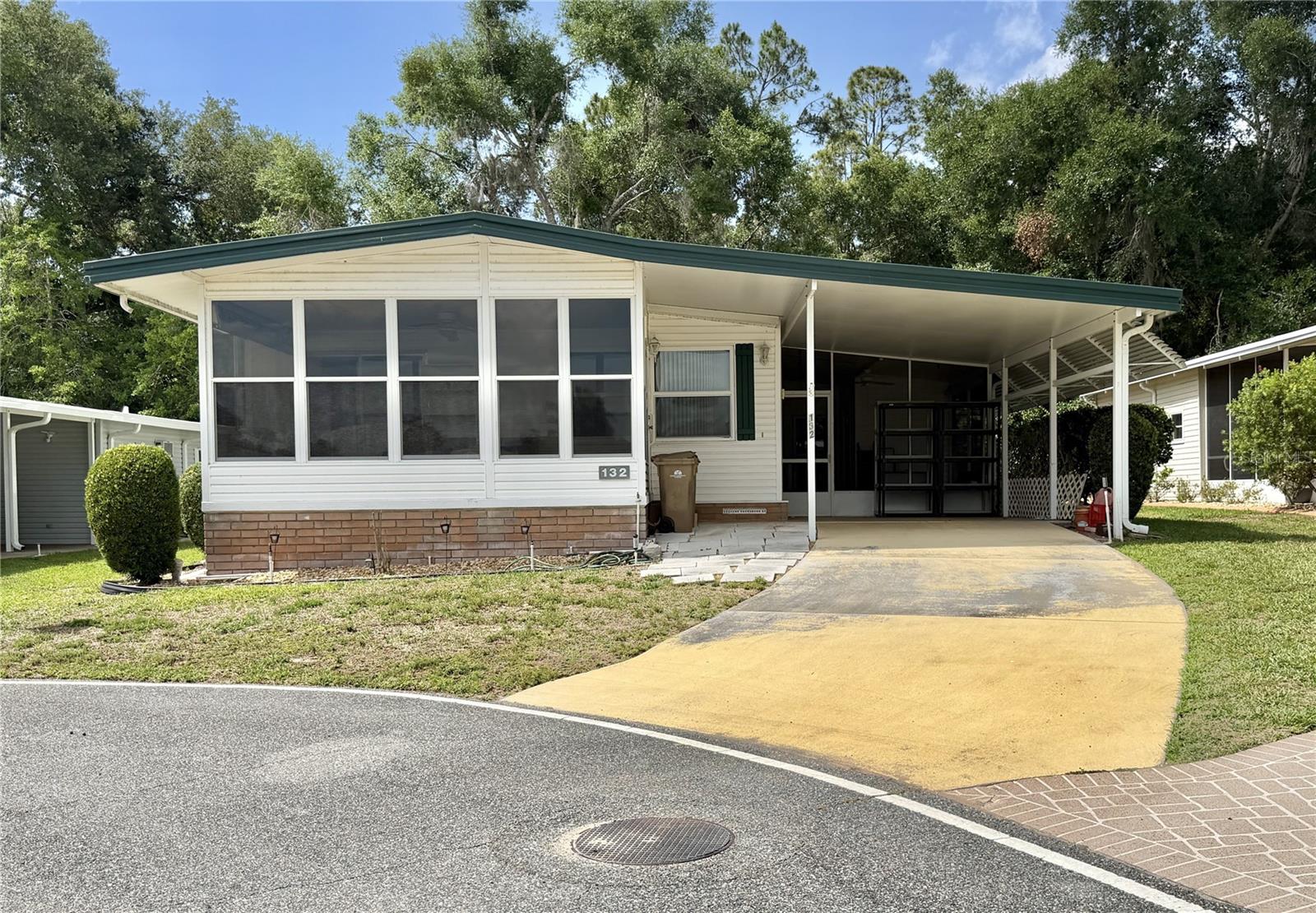 132 Tamarisk Way, FL