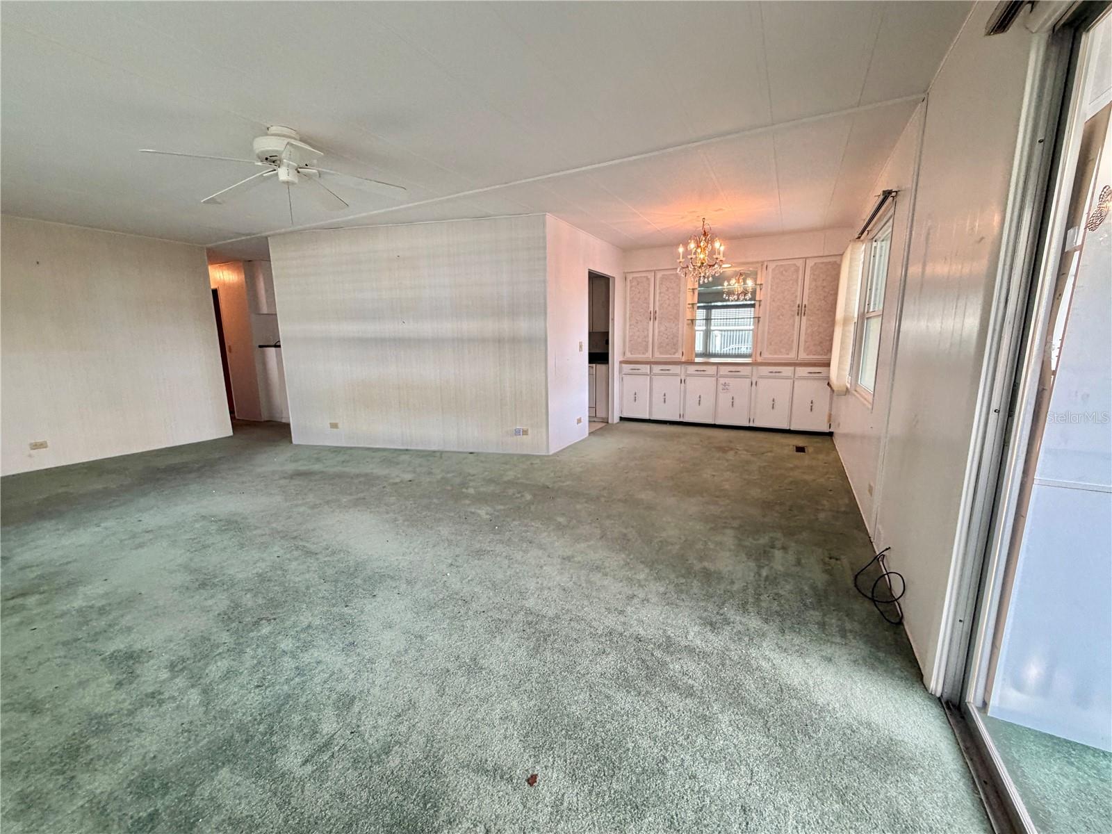 132 Tamarisk Way, FL