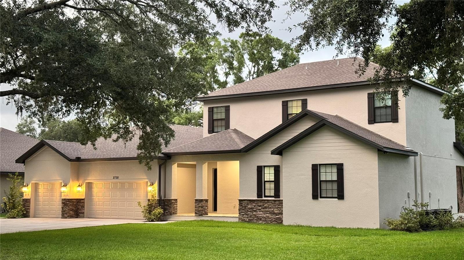 2730 Robertson, FL
