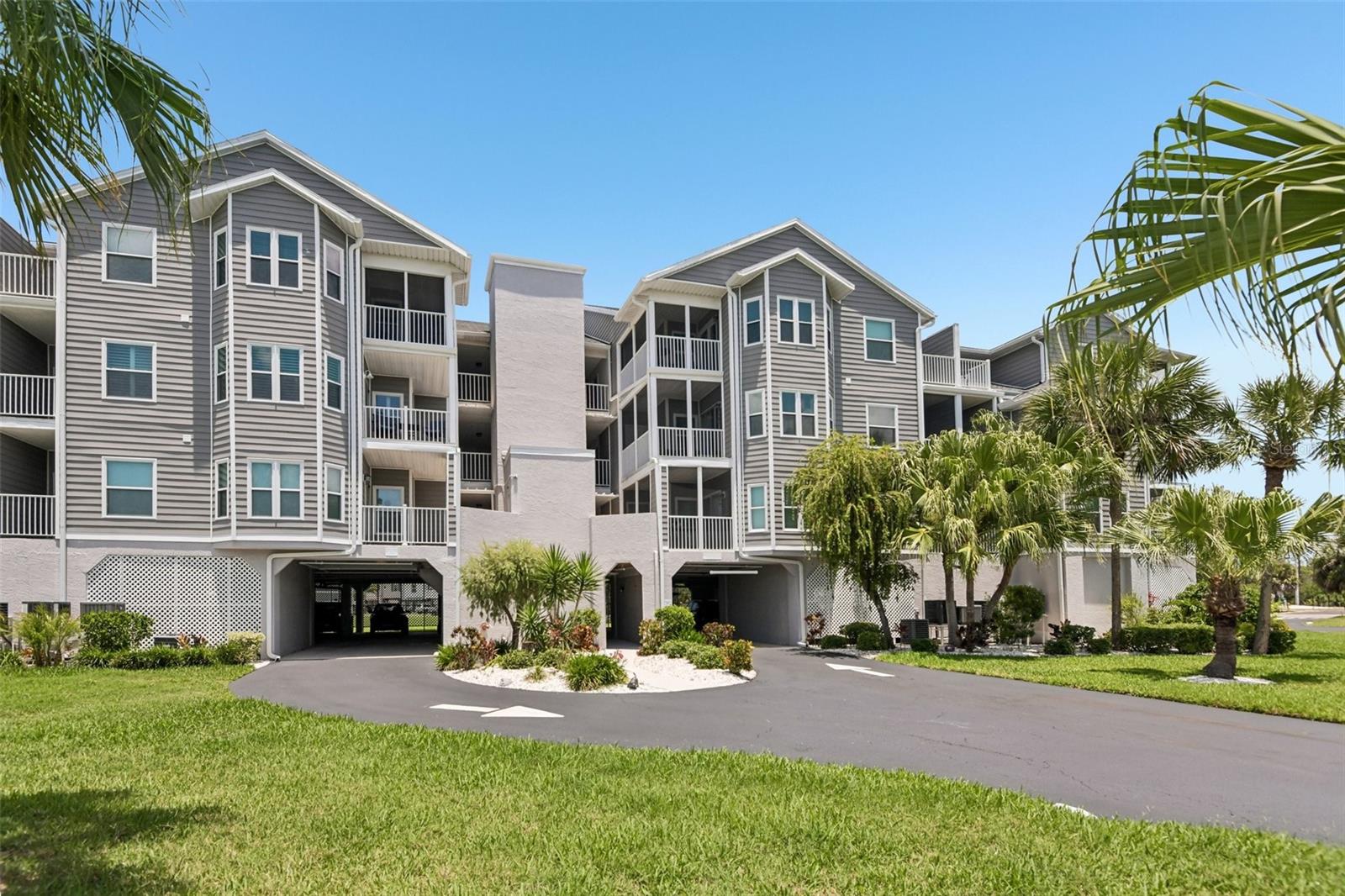 5727 Biscayne Court, FL