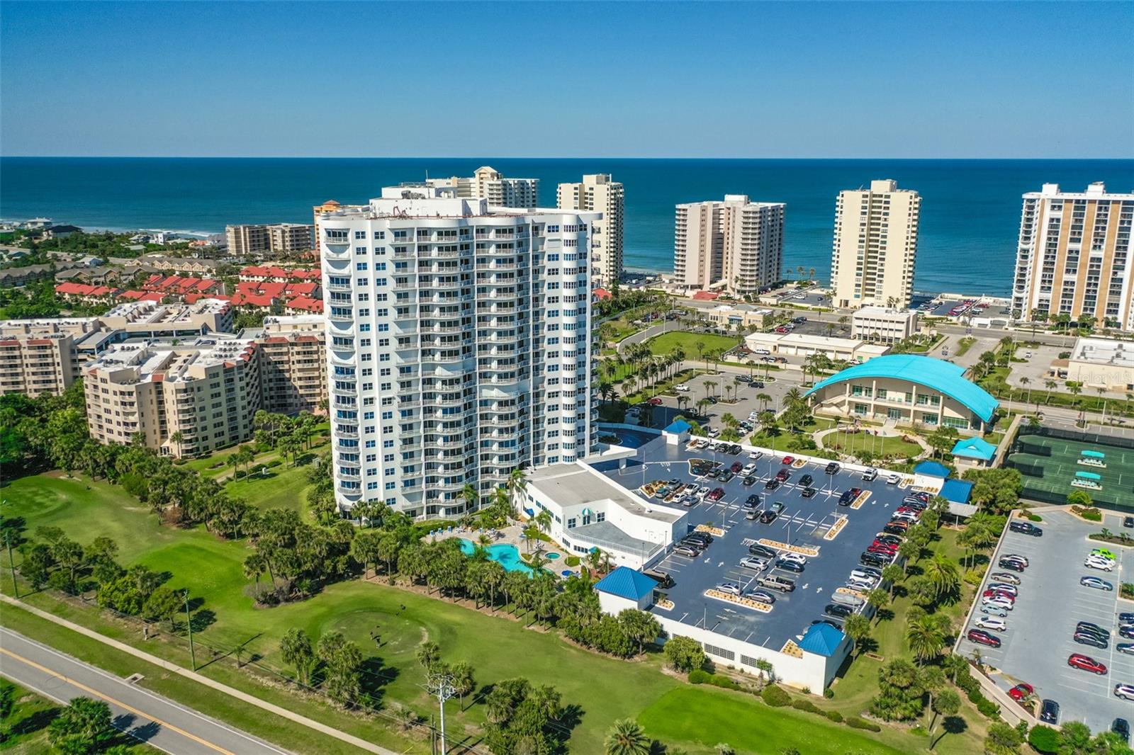 2 Oceans West Boulevard, FL