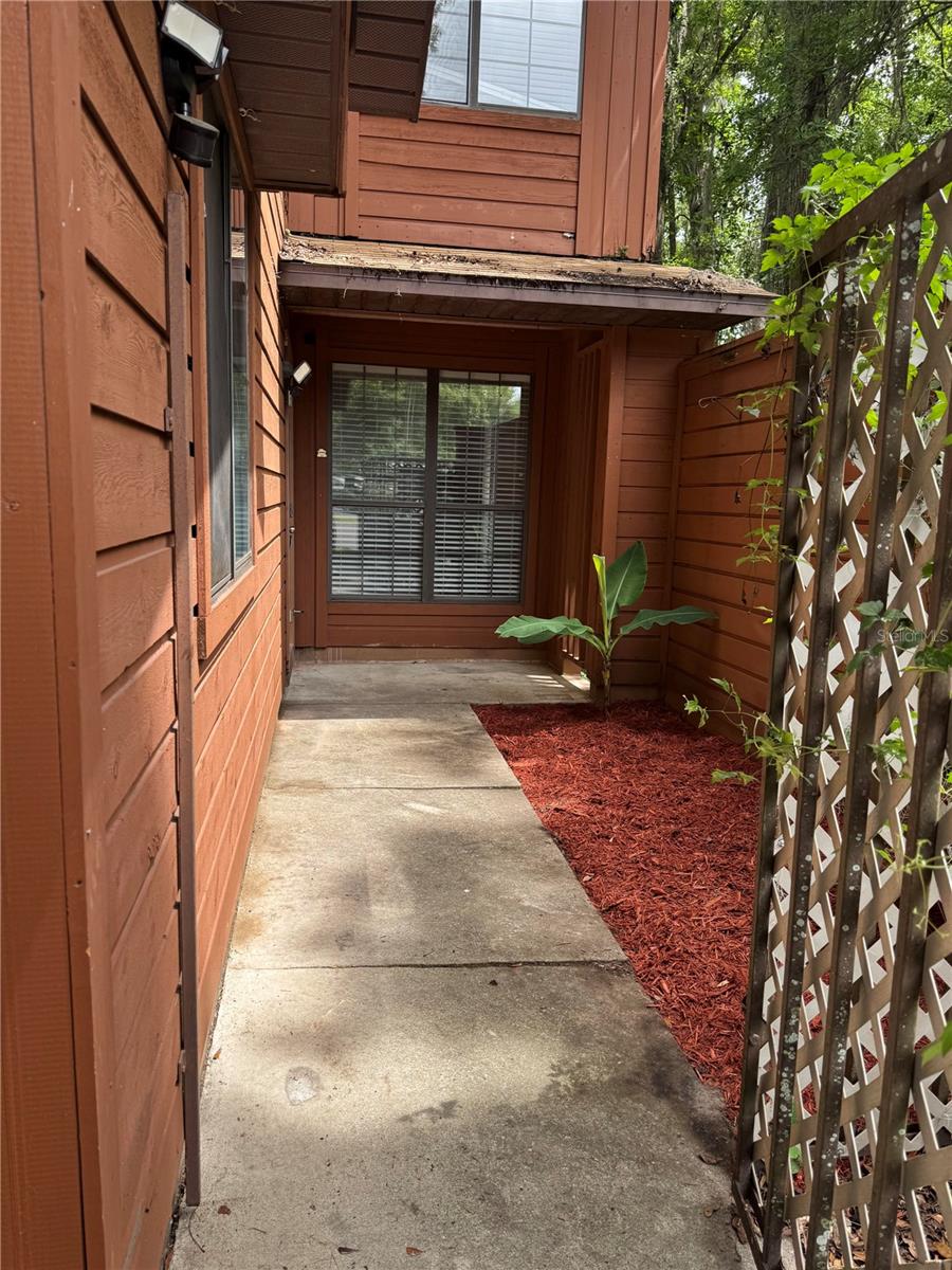 5510 8th Place, FL