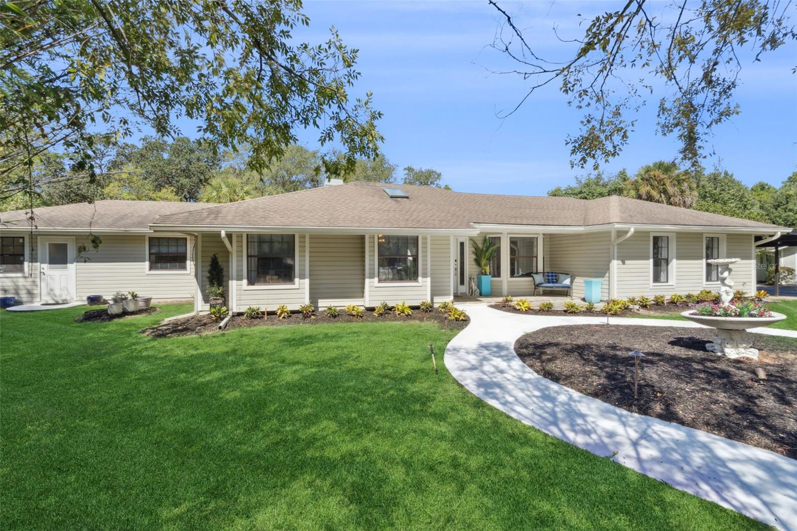 298 Lake Markham Road, FL